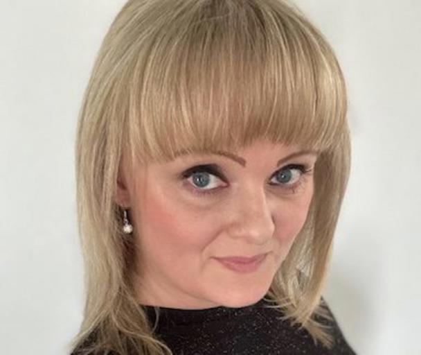 As a psychic reader and qualified life coach, Claire creates a sacred, nurturing space where intuition, spiritual insight and compassionate guidance c